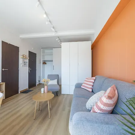 Apartment Modern On The 8th Floor Near The Sea