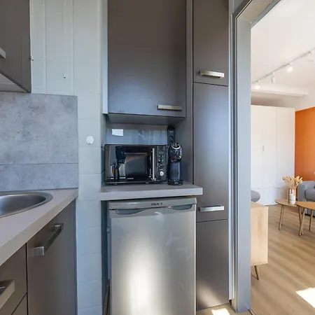 Apartment Modern On The 8th Floor Near The Sea
